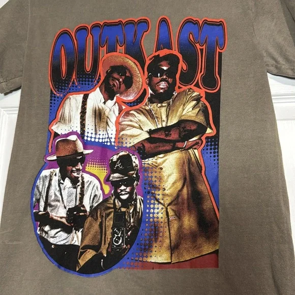 OutKast T-Shirt - Picture 2 of 4